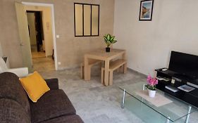Appartement à 200 m des plages, parking privé
